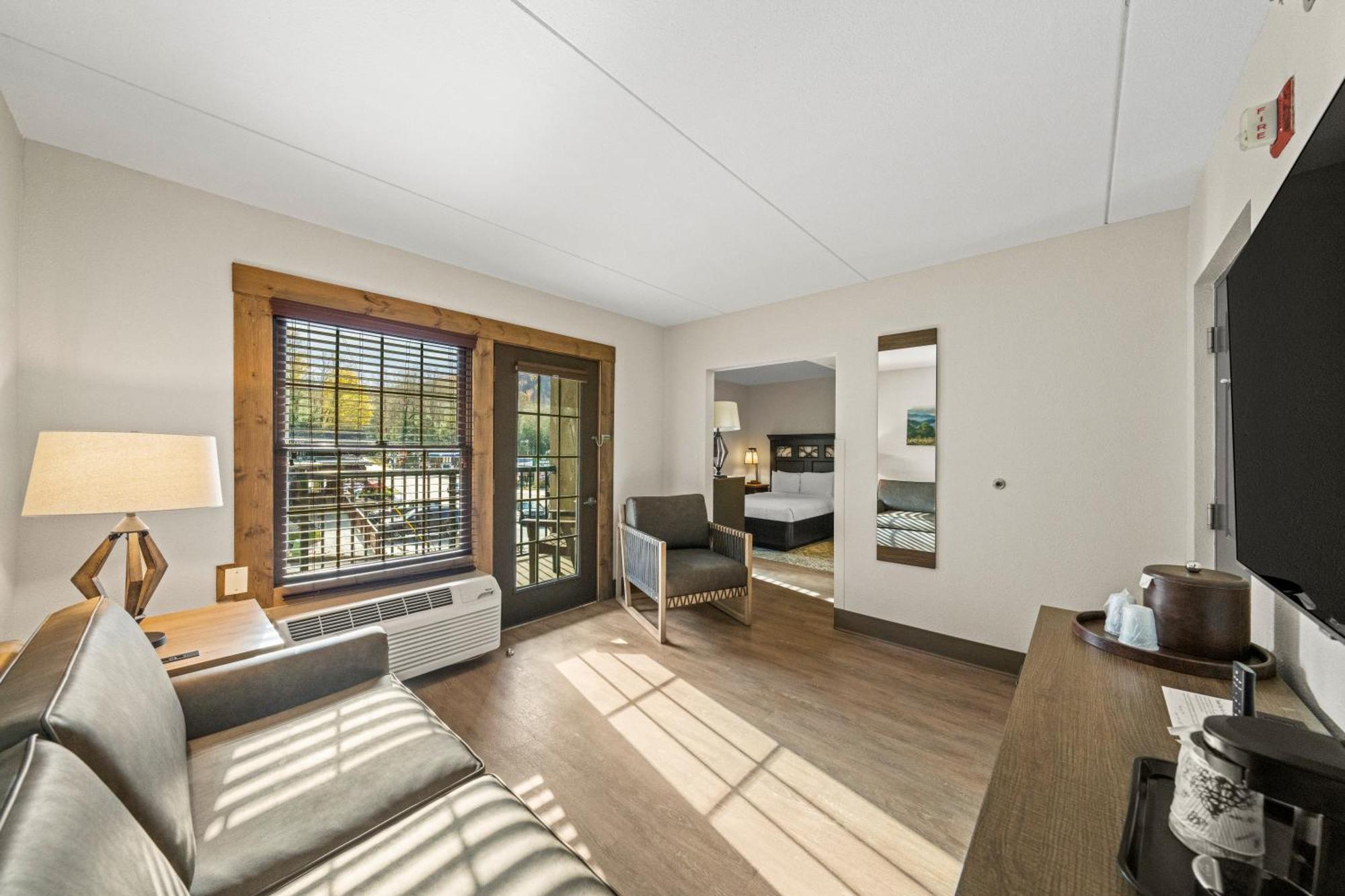 Black Bear Inn & Suites Gatlinburg Ngoại thất bức ảnh